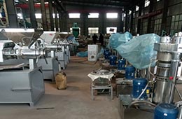 如何判定榨油機(jī)出餅是否正常？